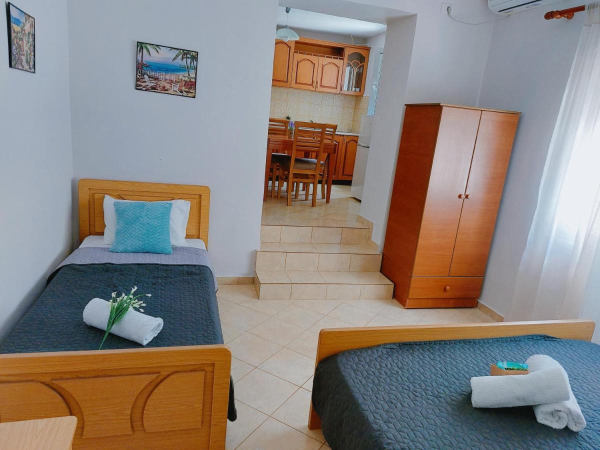 Orange Guest House Dhërmi 외부 사진